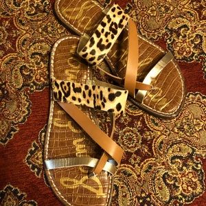 Fun sandals that go with so many outfits!